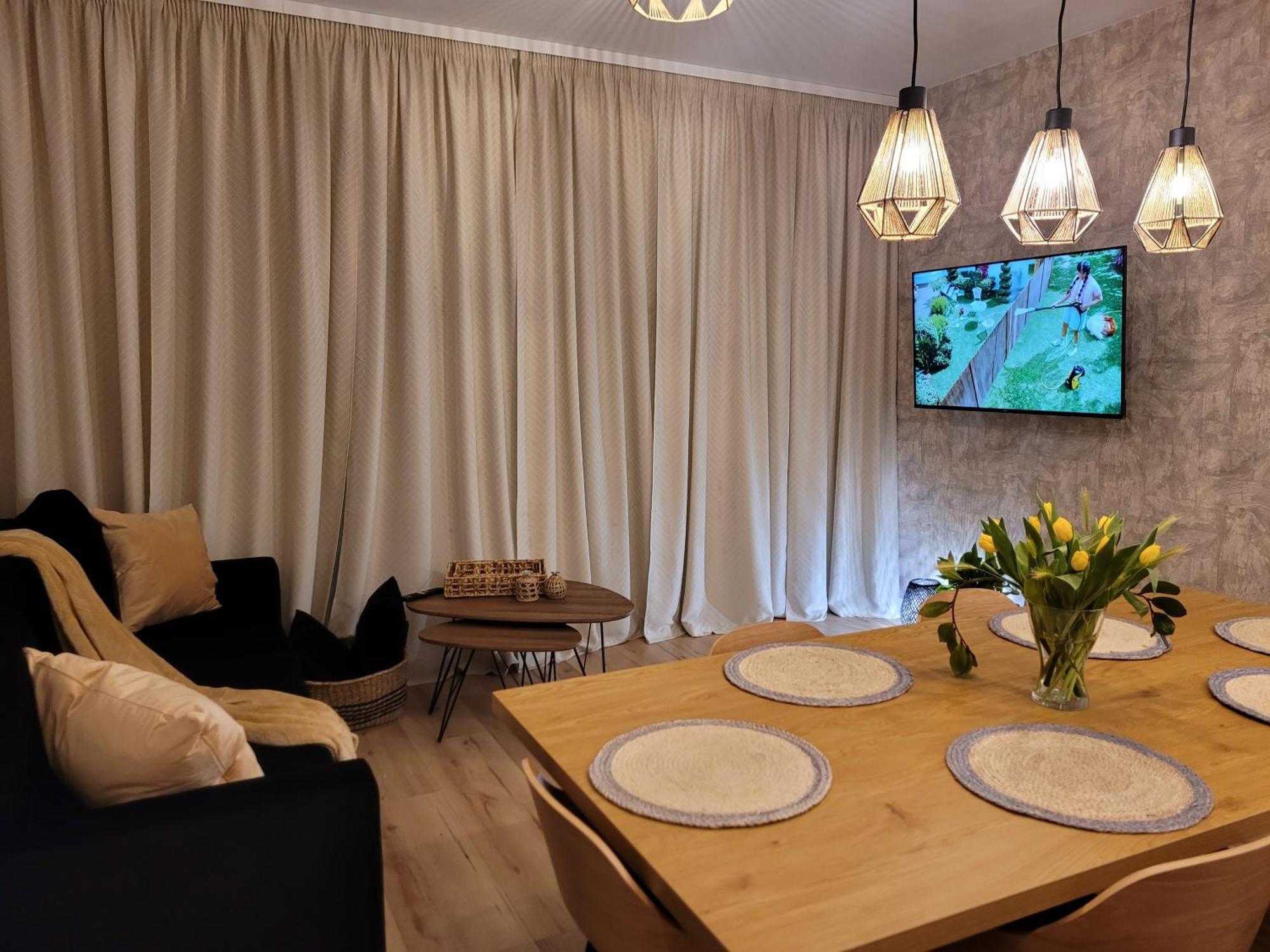 Apartament Lilla 2 옐레니아구라 외부 사진