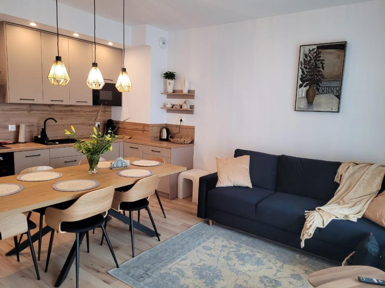 Apartament Lilla 2 옐레니아구라 외부 사진