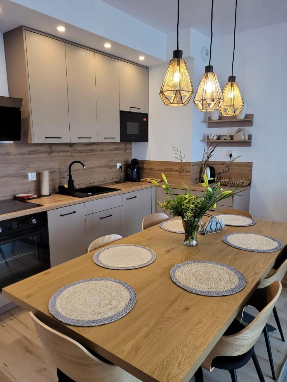 Apartament Lilla 2 옐레니아구라 외부 사진
