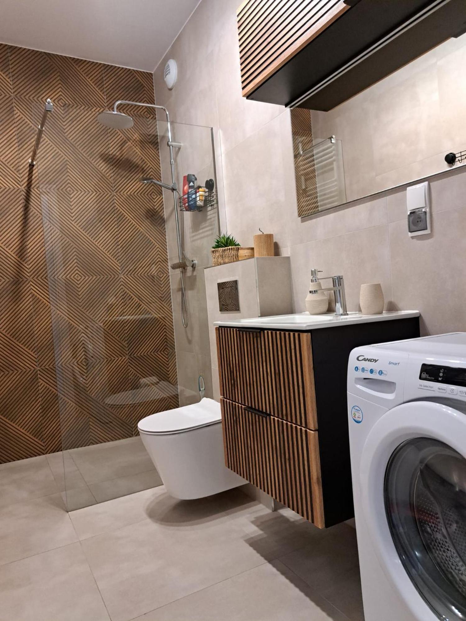 Apartament Lilla 2 옐레니아구라 외부 사진
